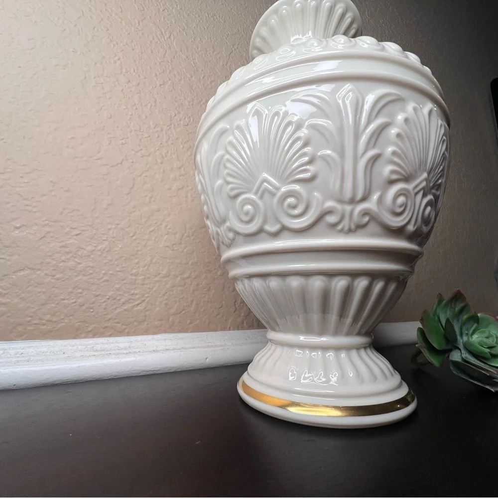 Vintage Lenox Athenian Vase | Neoclassical Acanthus & Palmette Relief